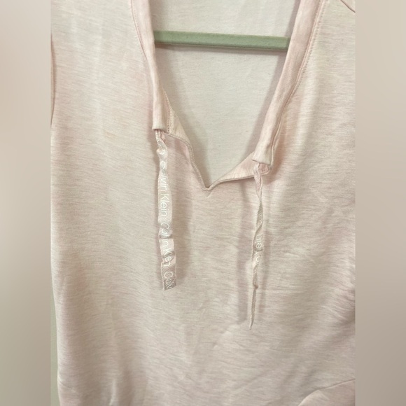 Women’s CALVIN KLEIN Pink Casual Athletic Clean Girl V Neck Dress Shirt Size L - Picture 3 of 12